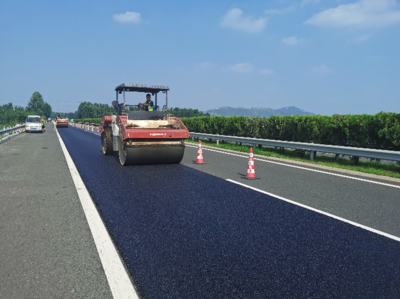 山東高速建材集團路用新材料公司 科技創(chuàng)新驅(qū)動，服務引領未來